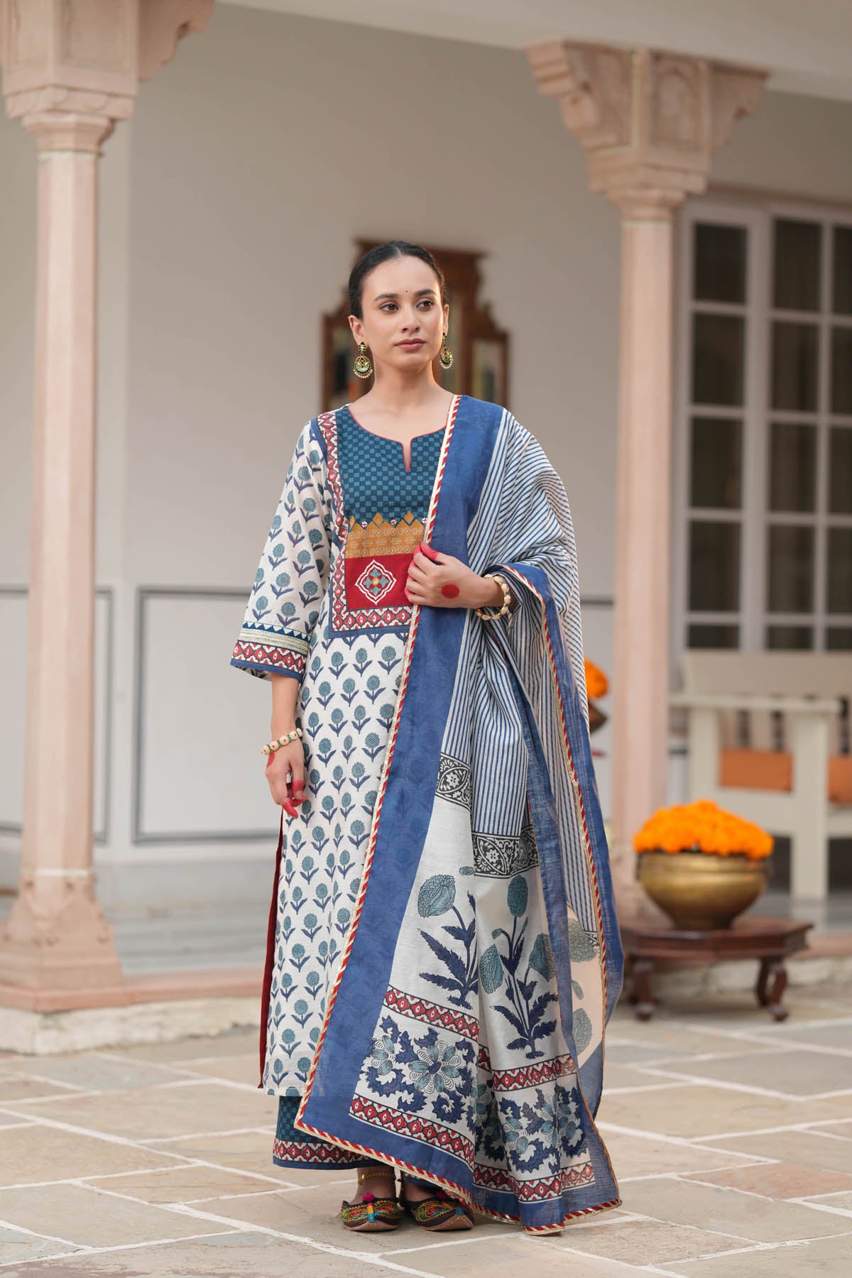 Ivory Printed Chanderi Straight Fit Kurta