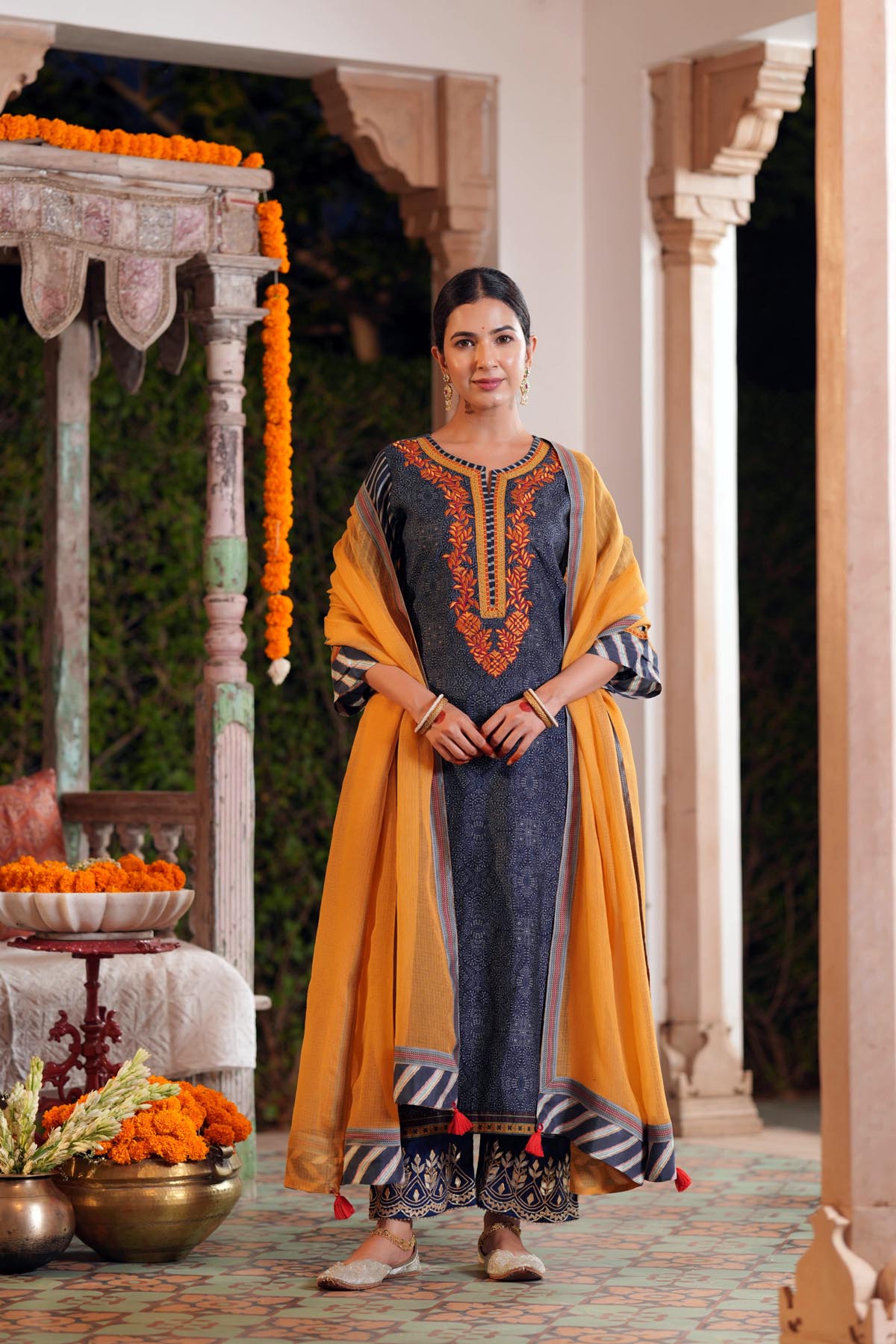 Indigo Blue Muslin Printed Straight Fit Kurta