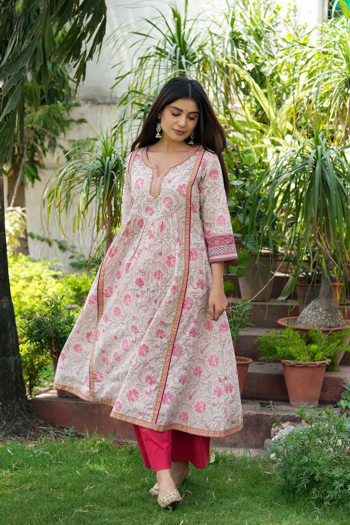 Peach Kurta/Dupatta Set In Handblock Cotton