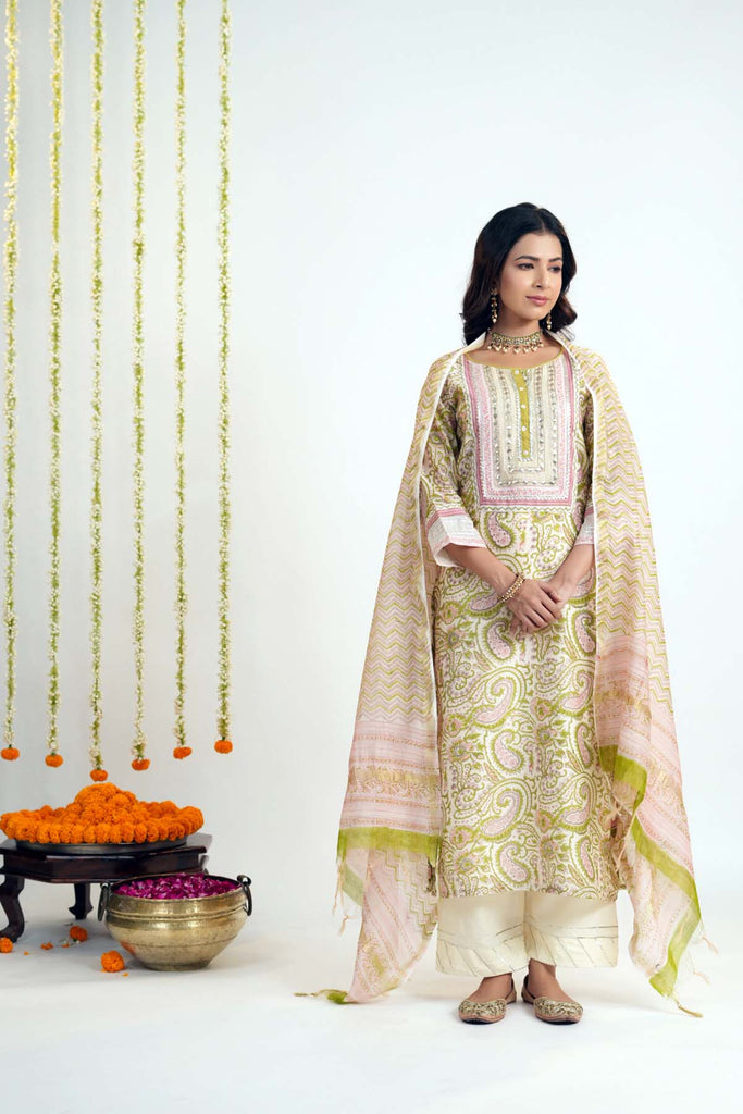 Cream Straight Fit Kurta/Dupatta Set In Chanderi Fabric
