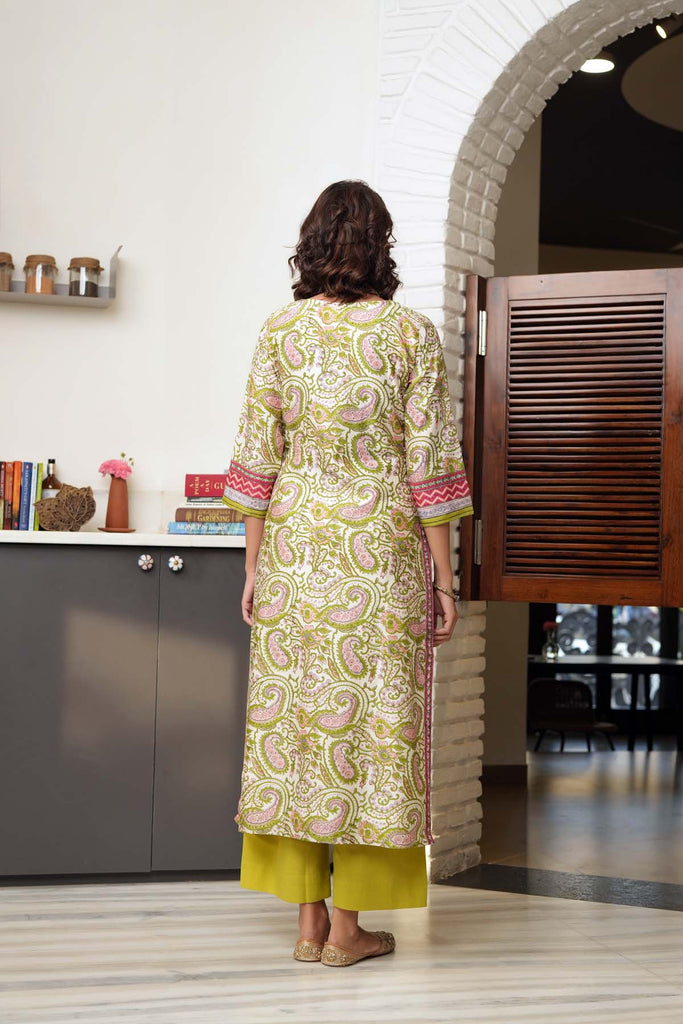 Straight Fit Kurta In Cream Chanderi Fabric