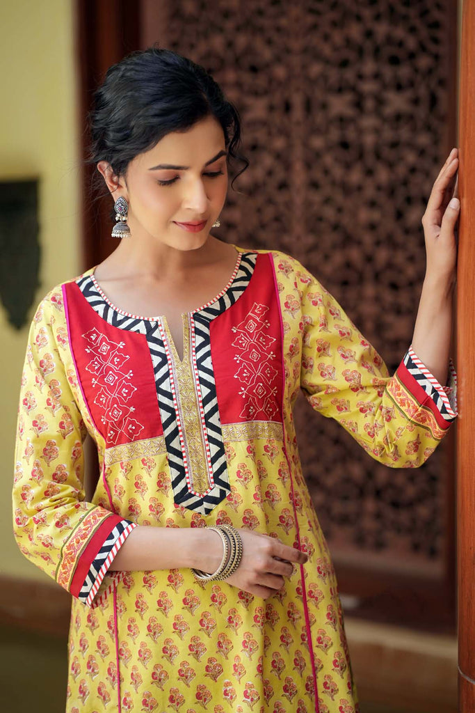 Mustard Yellow Straight Fit Kurta/Pant Set In Handblock Cotton