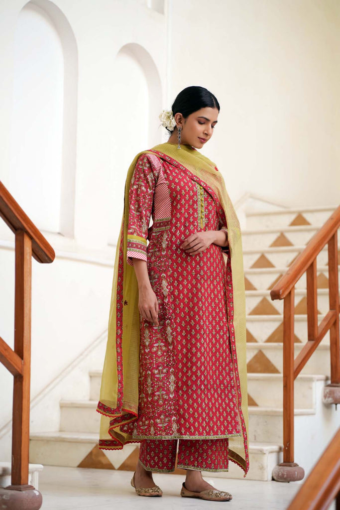 Hand Block Printed Straight Fit Kurta/Pant Set In Red Color