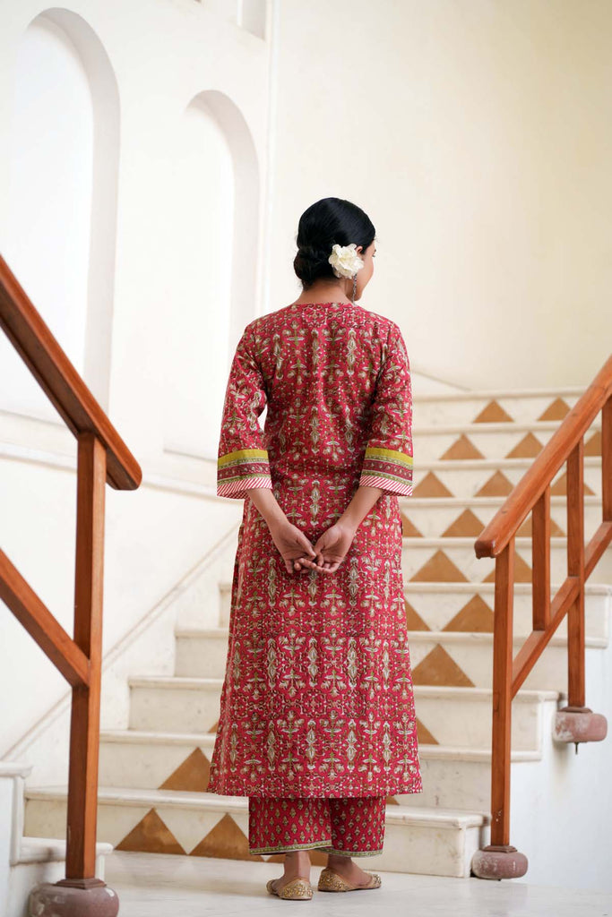 Hand Block Printed Straight Fit Kurta/Pant Set In Red Color