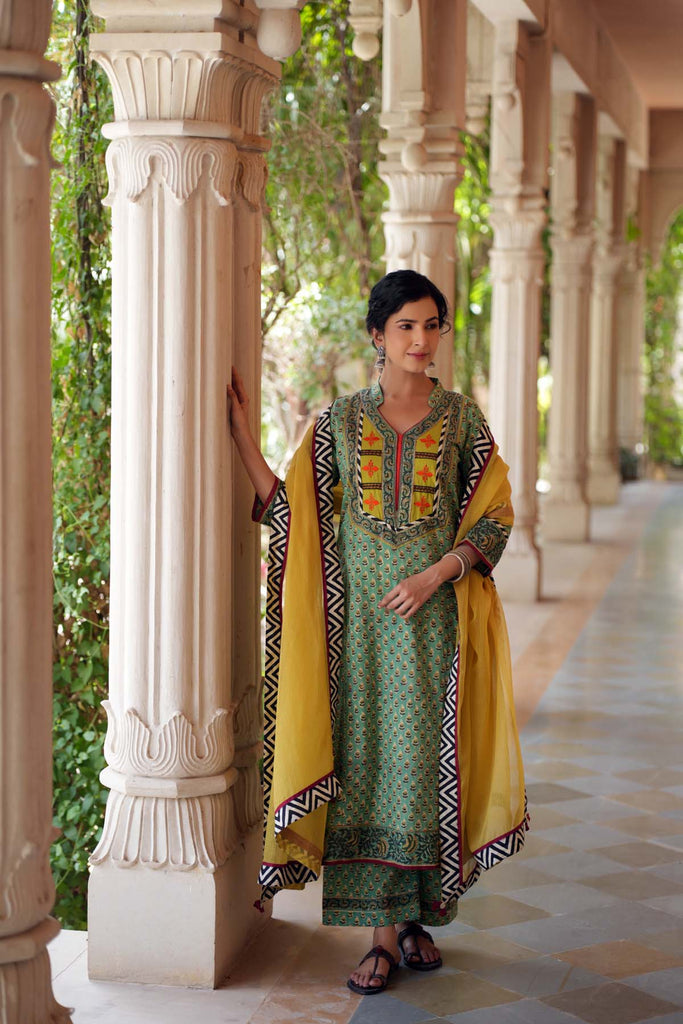 Light Green Straight Fit Kurta/Pant Set