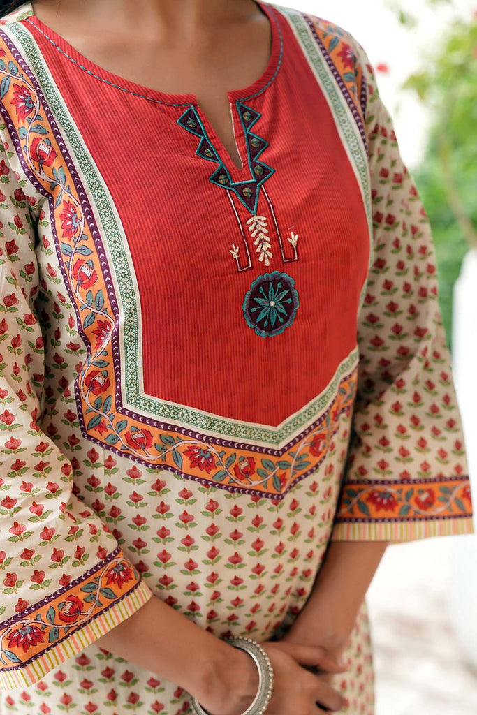 Cream Base Straight Fit Kurta/Pant Set In Cotton