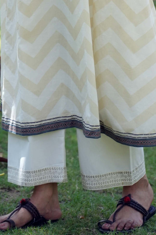 Cream Straight Fit Pant With Elasticated Waist