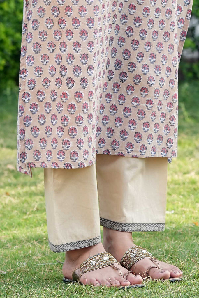 Beige Color Straight Fit Pants With Border On Flares