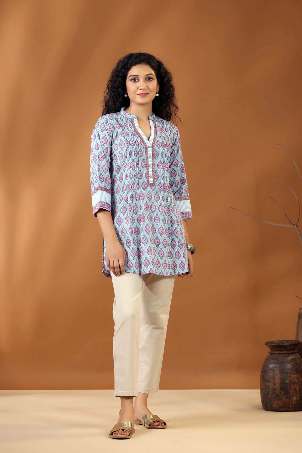 Collared Sky Blue Short-Length Kurti