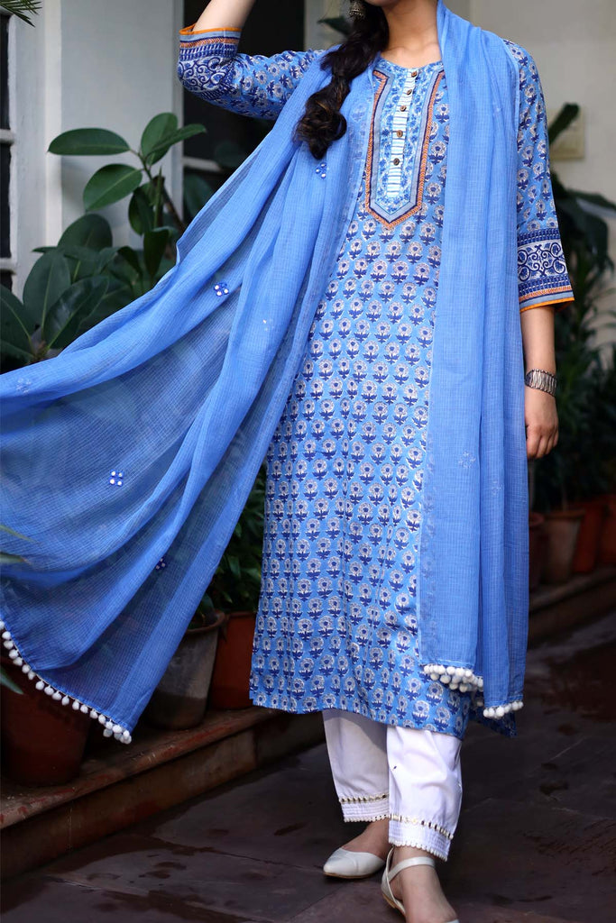 Kotadoriya Dupatta In Blue Color