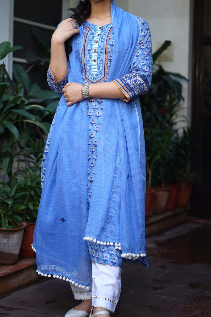 Kotadoriya Dupatta In Blue Color