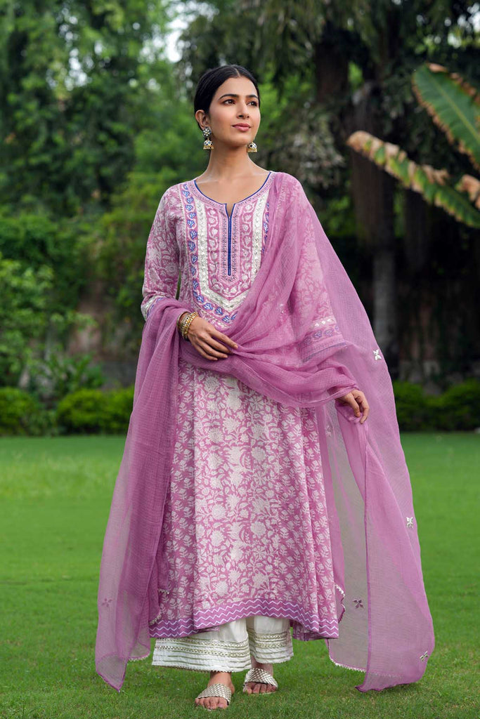 Light Purple Kotadoriya Dupatta With Gota Work