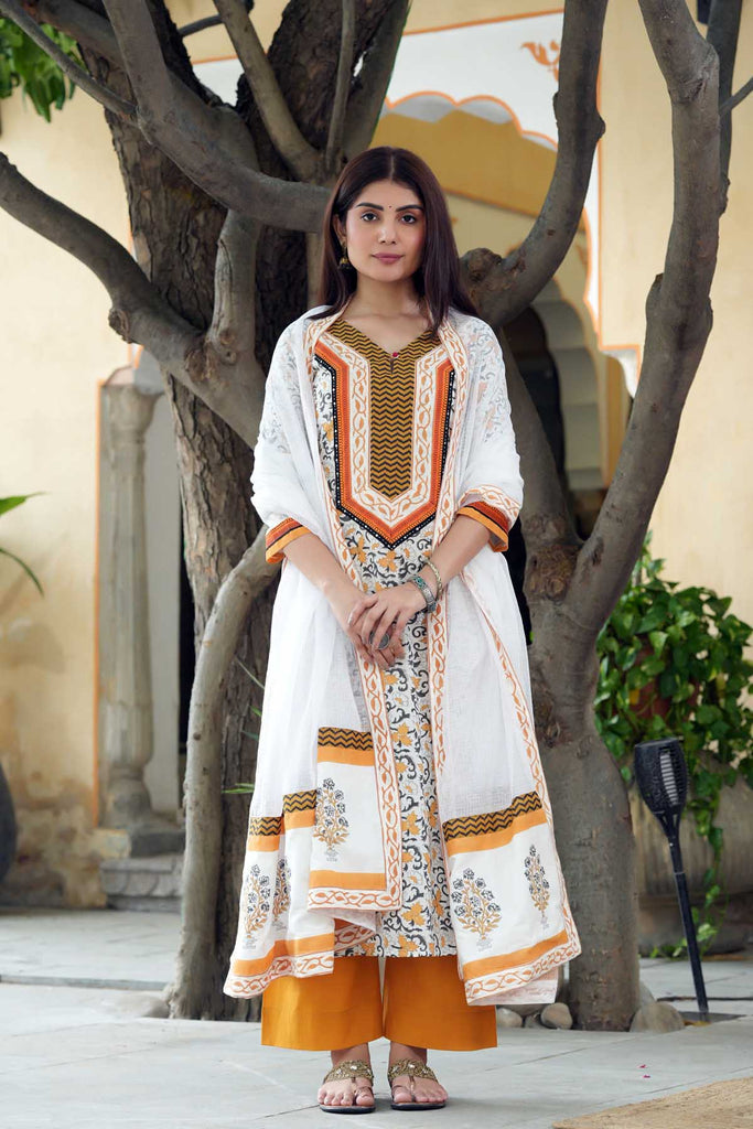 Off-White Kotadoriya Dupatta With Printed Borders