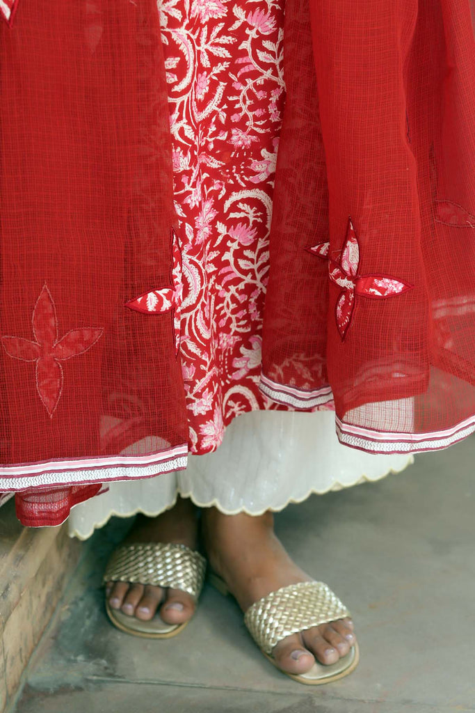 Deep Red Kotadoriya Dupatta With Fabric Borders