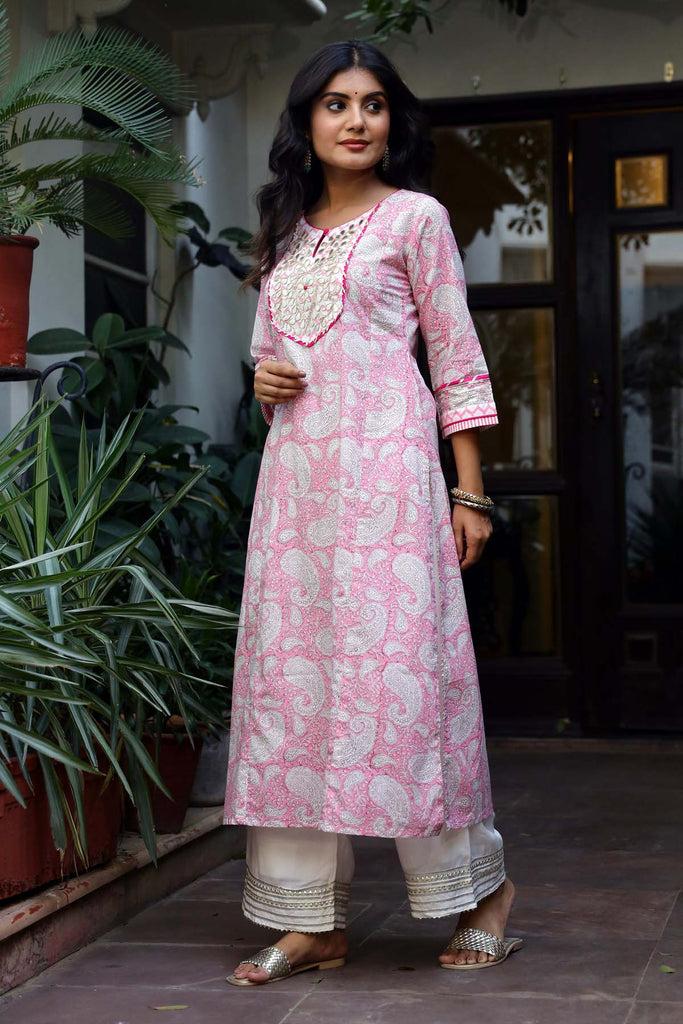 Pink Buti Print Kurta In Hand Block Cotton