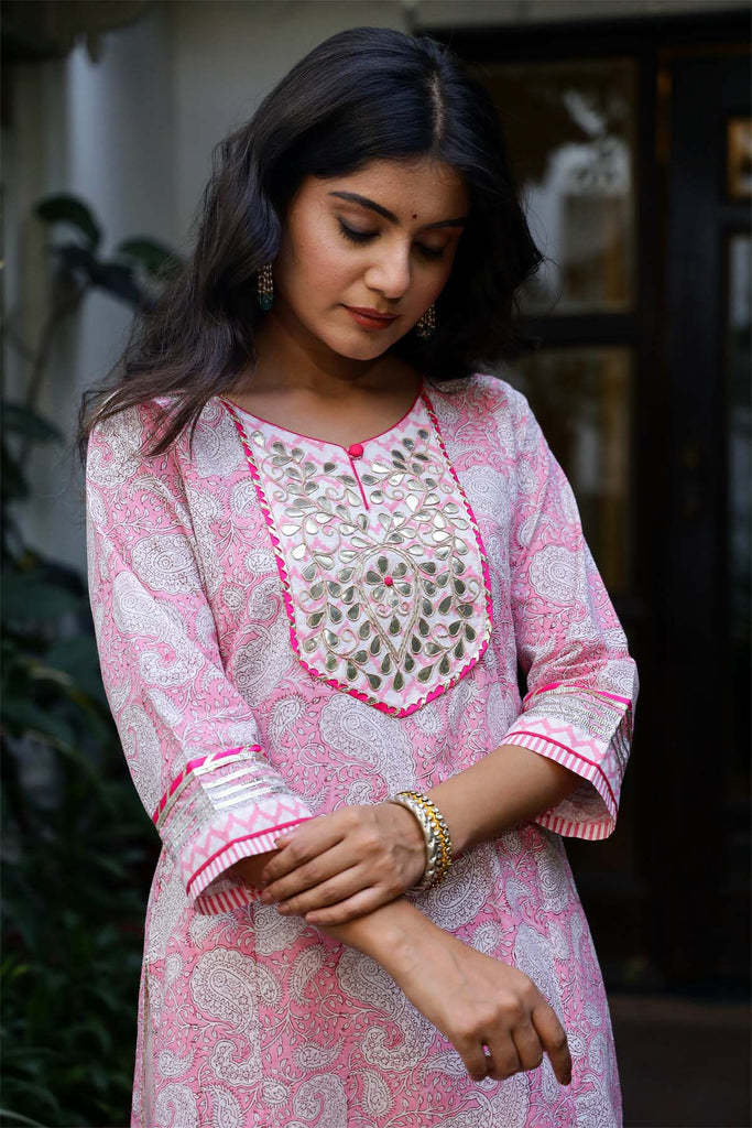 Pink Buti Print Kurta In Hand Block Cotton