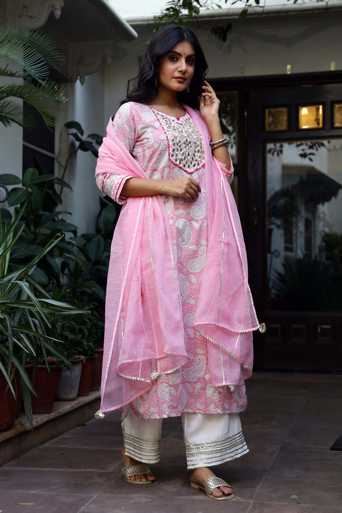 Pink Buti Print Kurta In Hand Block Cotton