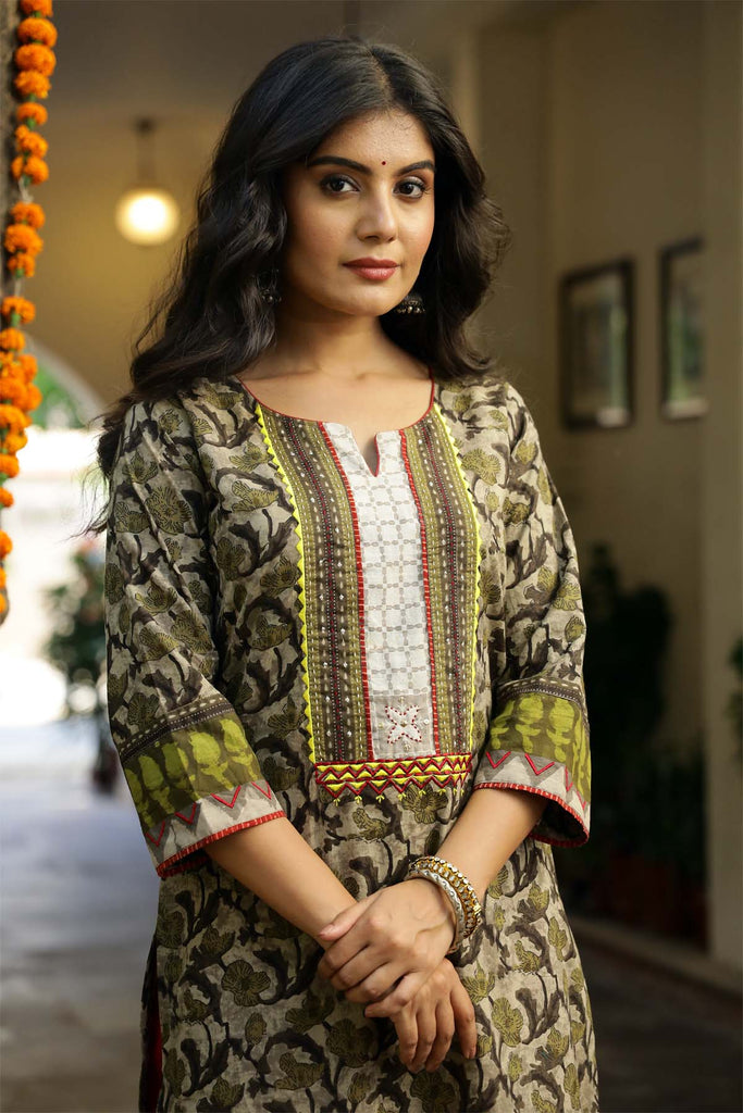 Straight fit Cotton Kurta in Mehndi Green Color