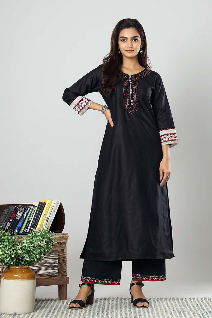 Black Straight fit Kurta in Cotton Silk