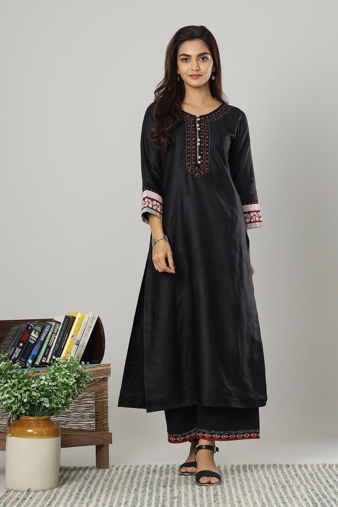 Black Straight fit Kurta in Cotton Silk