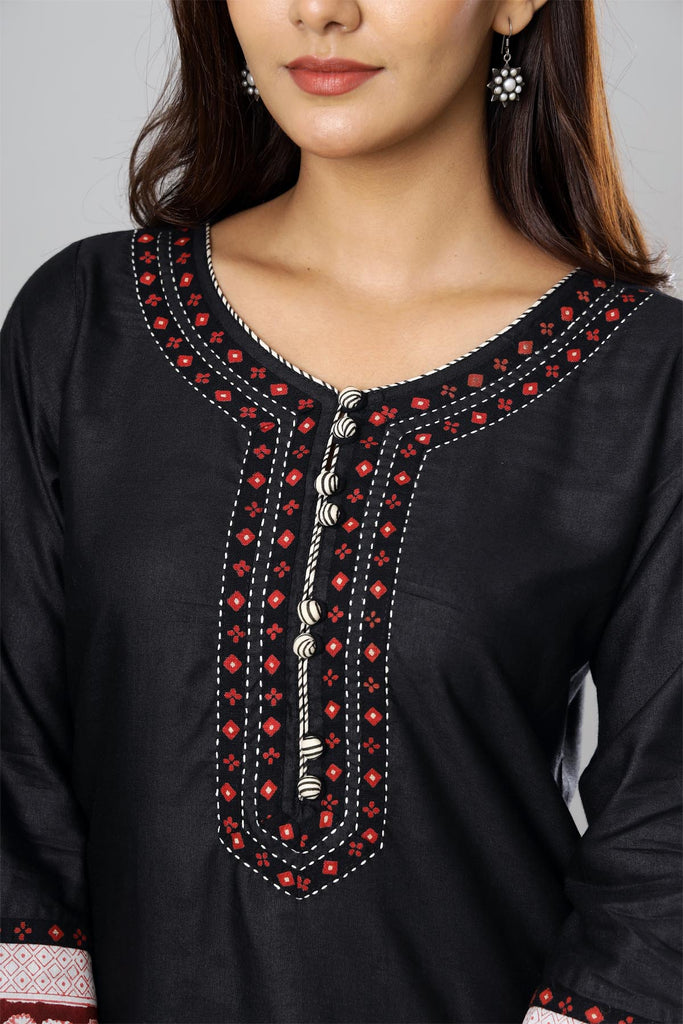 Black Straight fit Kurta in Cotton Silk