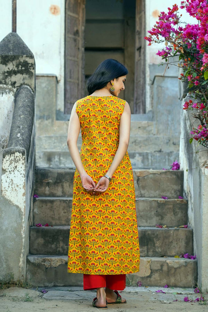 Straight Fit Style Sleeveless Kurta in Yellow Color