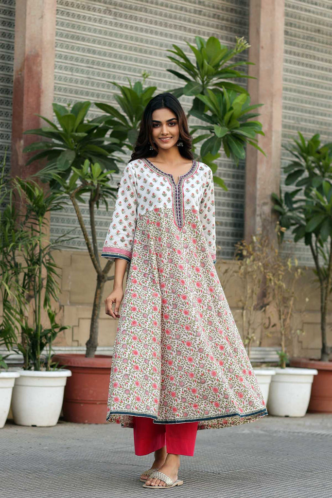 Long Length Kalidaar Kurta In Off-White Floral Print