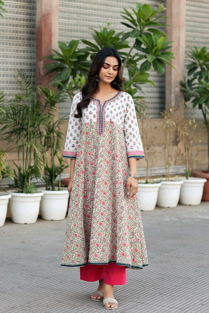 Long Length Kalidaar Kurta In Off-White Floral Print