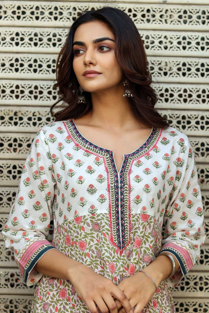 Long Length Kalidaar Kurta In Off-White Floral Print