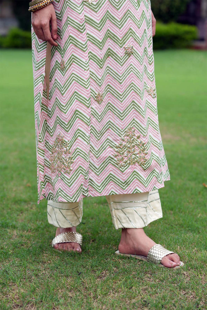 Cream Base Leheriya Style Kurta In Hand Block Cotton