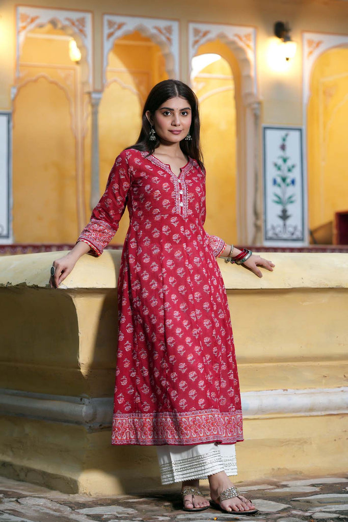 Long Length Kalidaar Kurta In Red Cotton Fabric