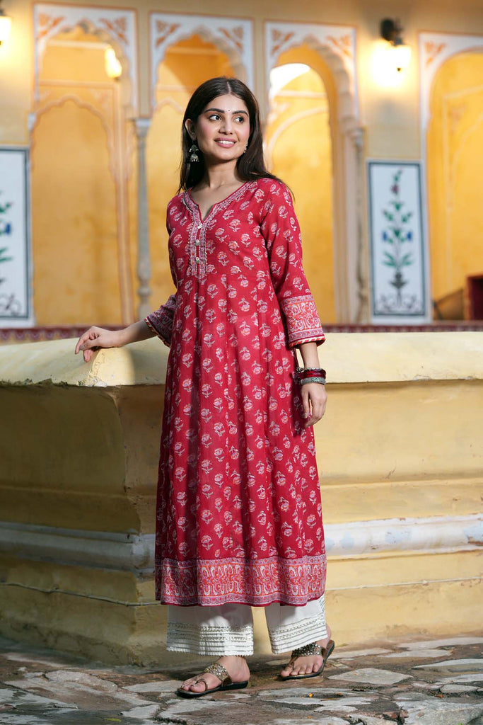 Long Length Kalidaar Kurta In Red Cotton Fabric
