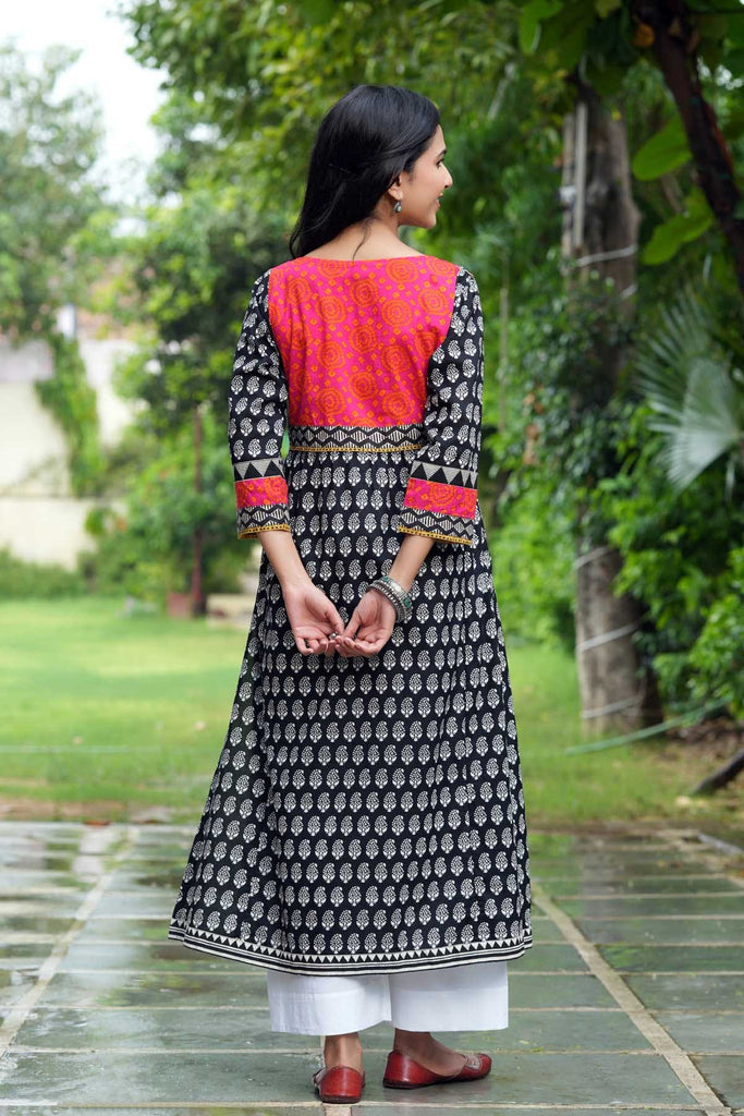 Black A-Line Kurta In Cotton Fabric