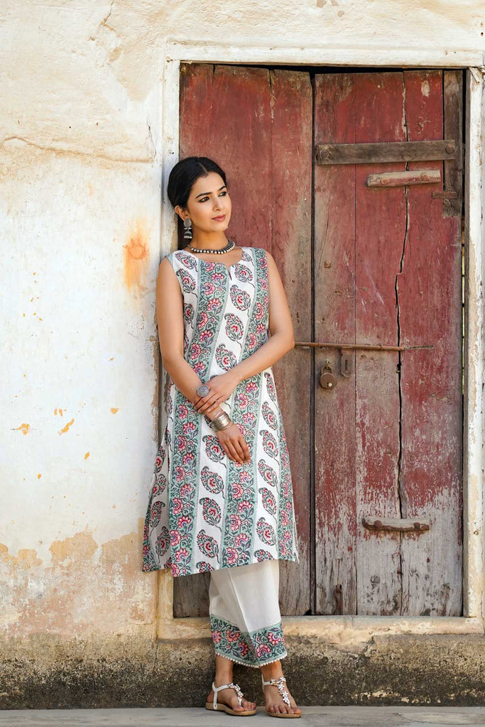 Crystal Pink Chanderi Kurti With Straight Pants and Sequin Organza Dupatta  - anokherang - 3905678