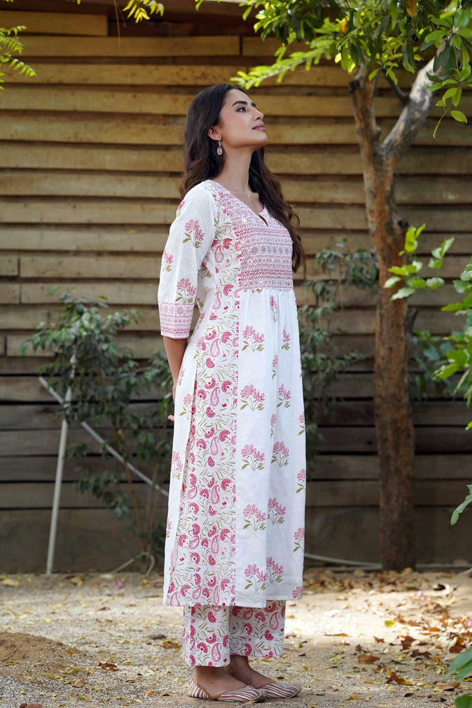 A-Line Kurta/Pant Set in White Khadee Print