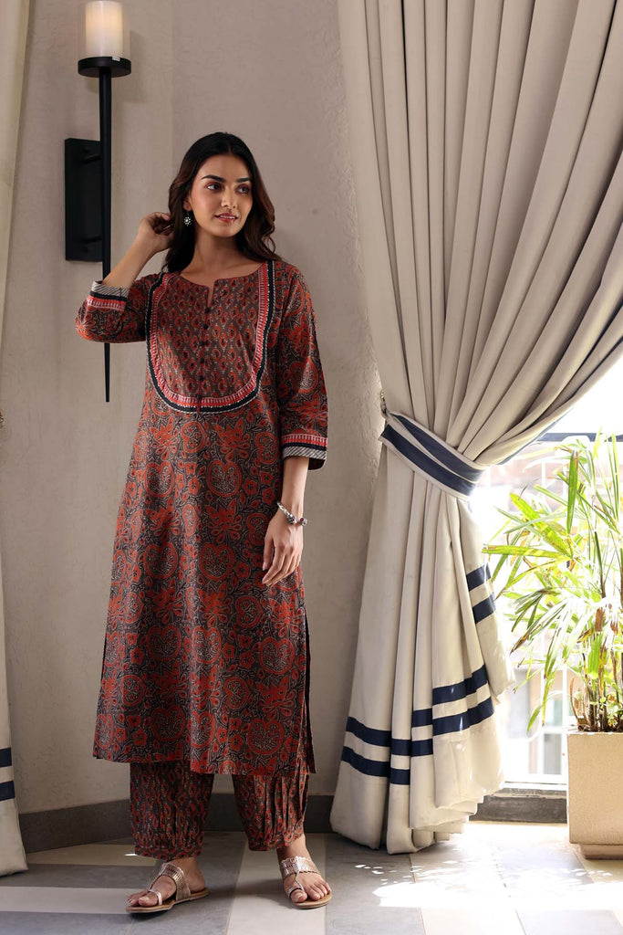 Straight Fit Kurta/Pant Set in Brown Ajrakh Print