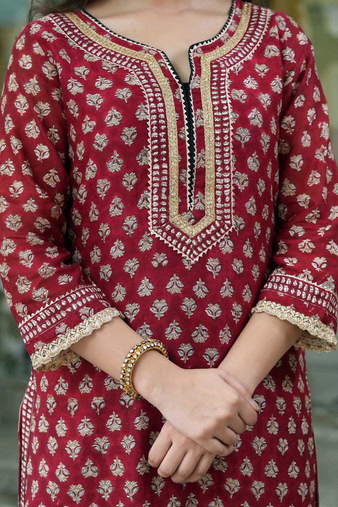 Straight Fit Chanderi Kurta/Dupatta Set In Maroon Color