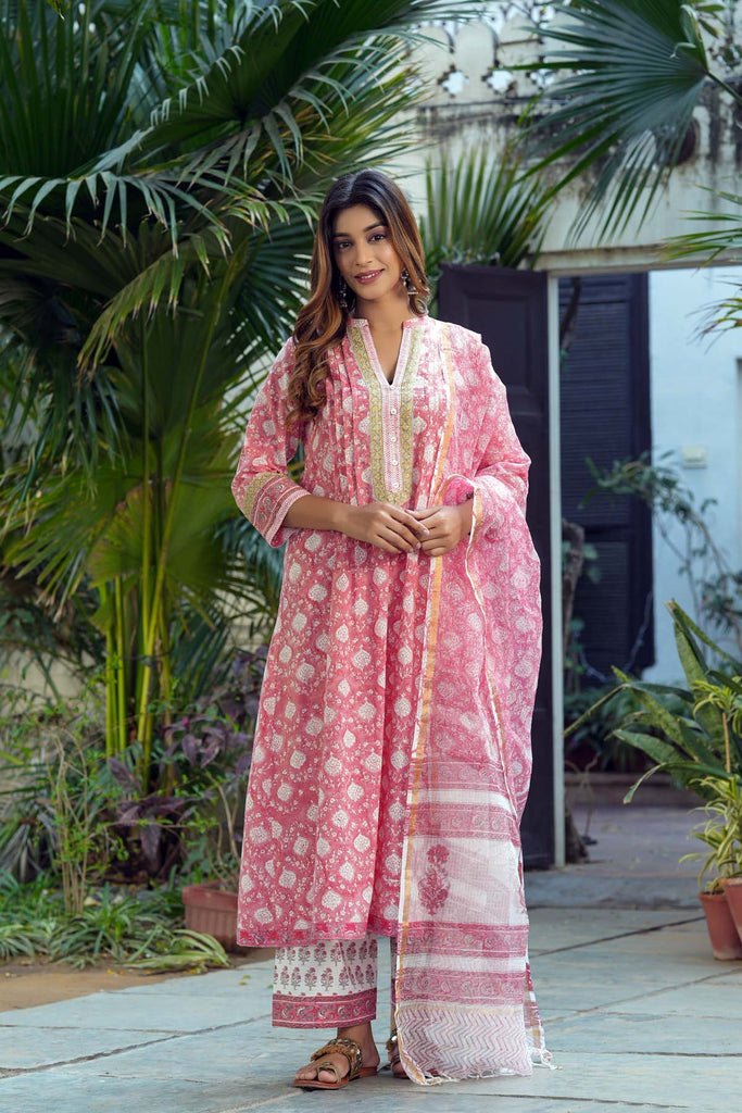 Kurta/Dupatta Set In Peach Hand Block Cotton