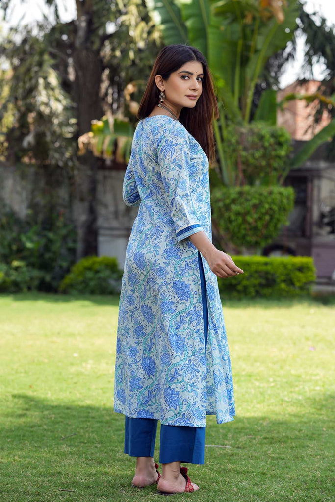 Light Blue Straight Fit Kurta/Dupatta Set In Hand Block Printed Cotton