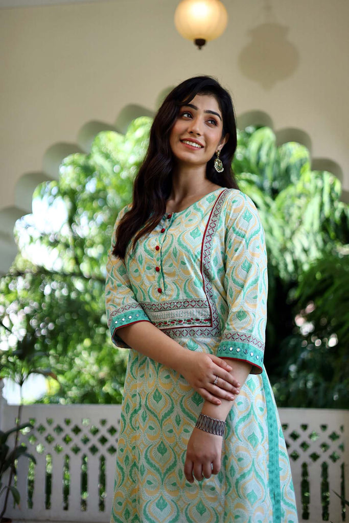 Hand block printed Kurta/Stole Set In Cream Color