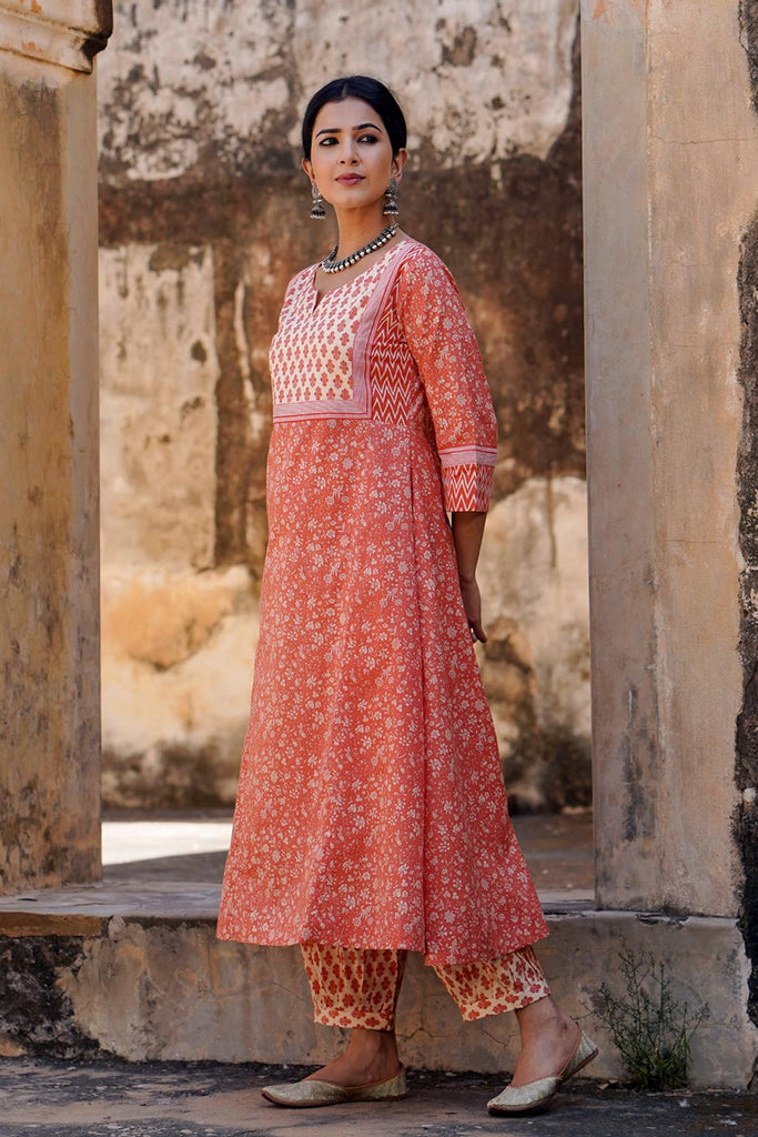 Kalidaar Kurta/Pant Set In Coral Peach Color