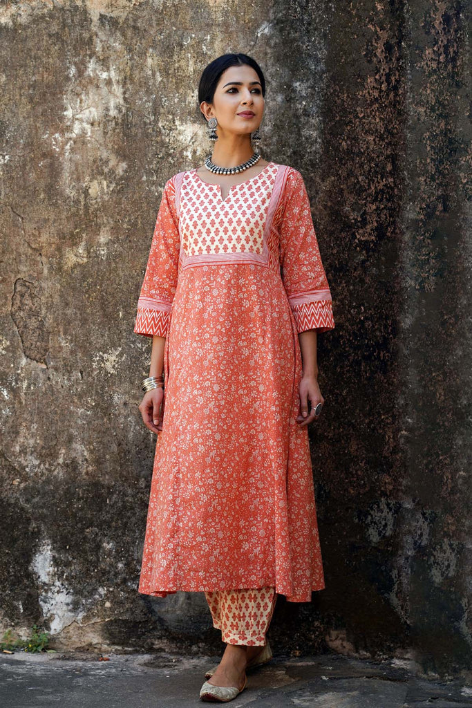 Kalidaar Kurta/Pant Set In Coral Peach Color