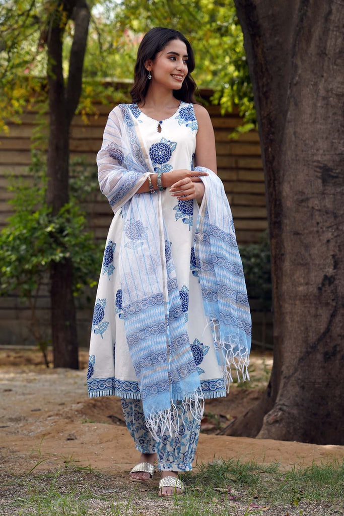 reyon solid white sleeveless kurti