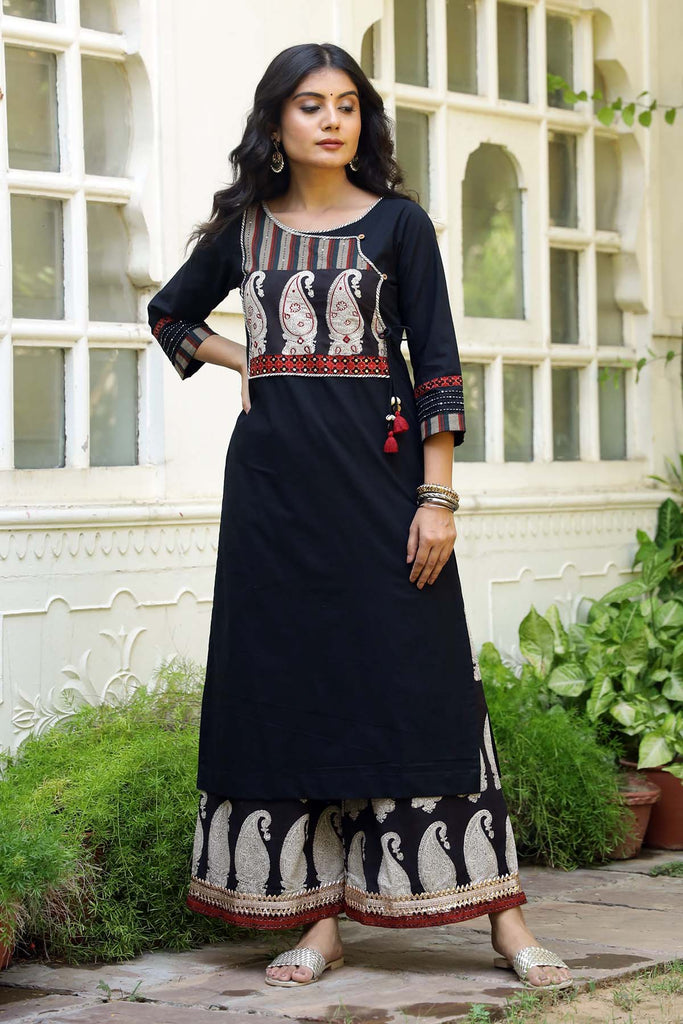 Straight Fit Kurta/Pant set in Black Color