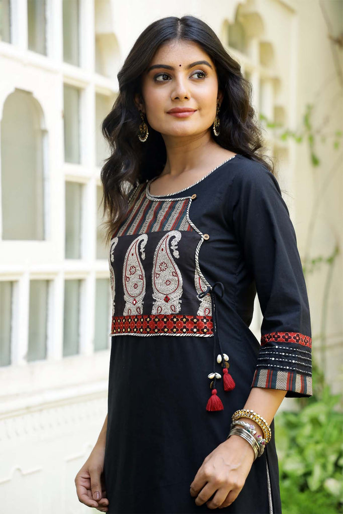 Straight Fit Kurta/Pant set in Black Color