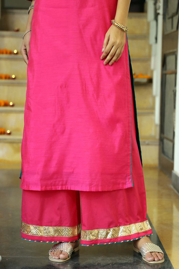 Straight Pants in Magenta Pink color