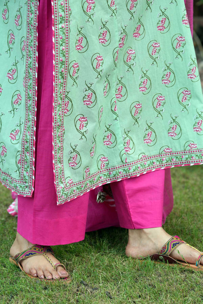 Straight Pants With Elasticated Waist In Rani Color