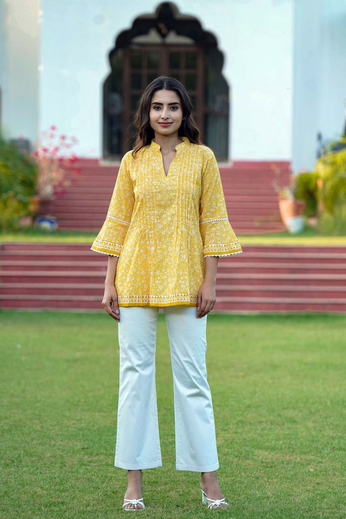 Buy online Bell Sleeved Flared Kurti from Kurta Kurtis for Women by Kbz for  ₹800 at 60% off | 2024 Limeroad.com