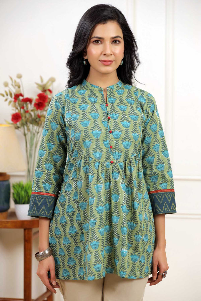 Buy Light Green & White Gala Boti Lucknowi Chikankari Casual Cotton Kurti  Online at Kiko Clothing