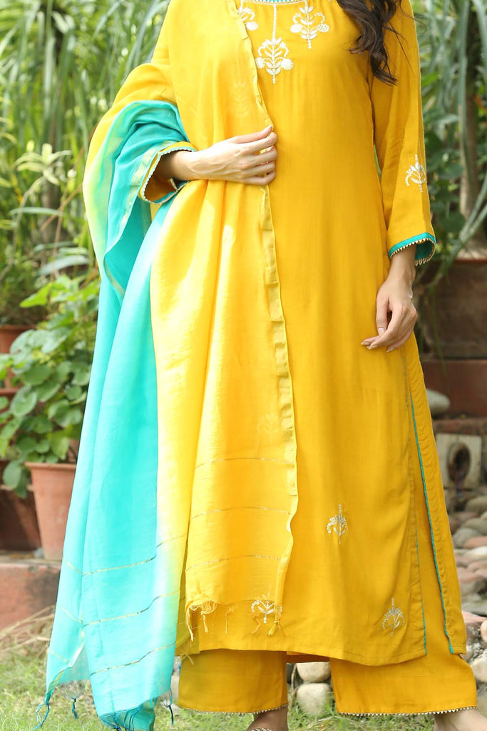 Shaded Chanderi dupatta
